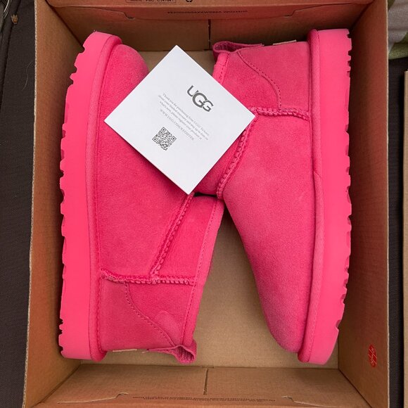 NIB UGG CLASSIC ULTRA MINI BOOT Taffy Pink - Picture 11 of 17